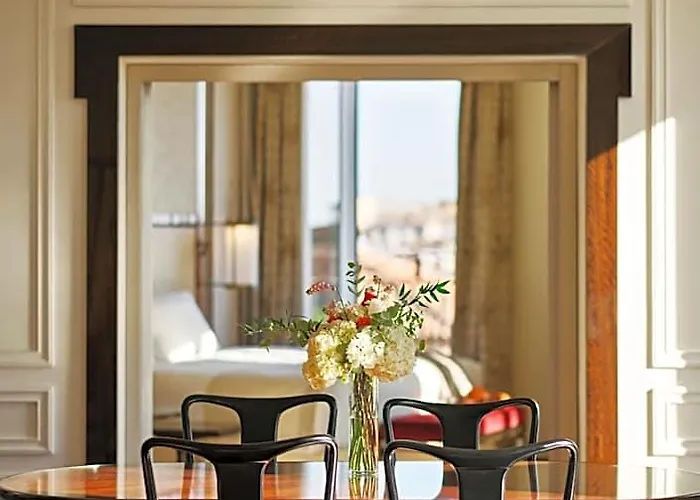 Eden - Dorchester Collection Hotel